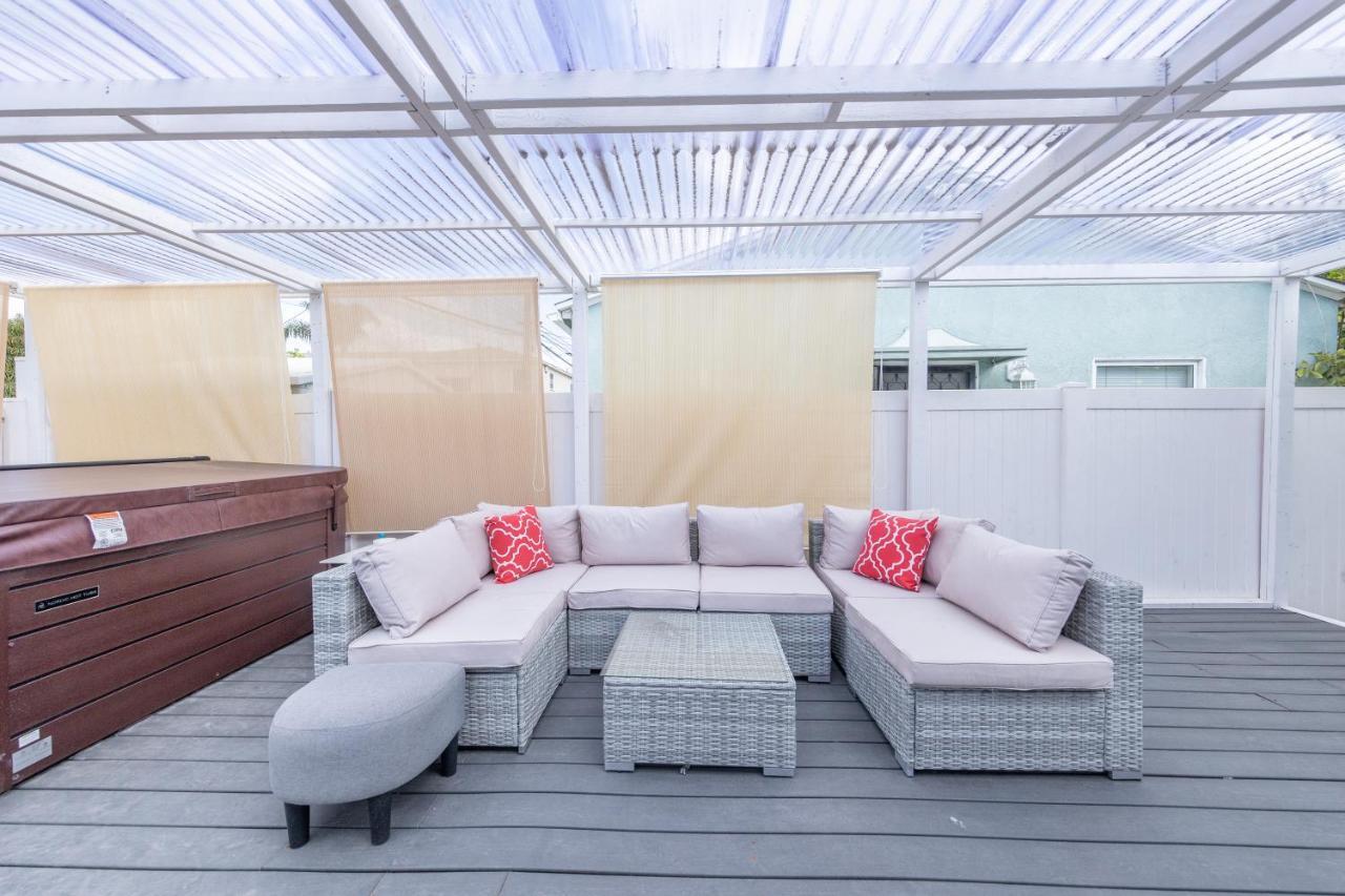 Luxury Villa With Hot Tub! Walk To Beach & Bars Long Beach Esterno foto